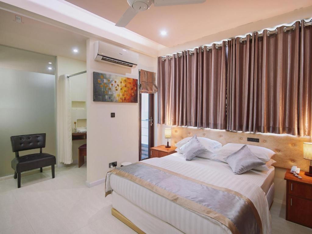 Lonuveli Hotel Hulhumale Exterior photo